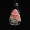 Rhodochrosiet hanger doorboord met zwart koord