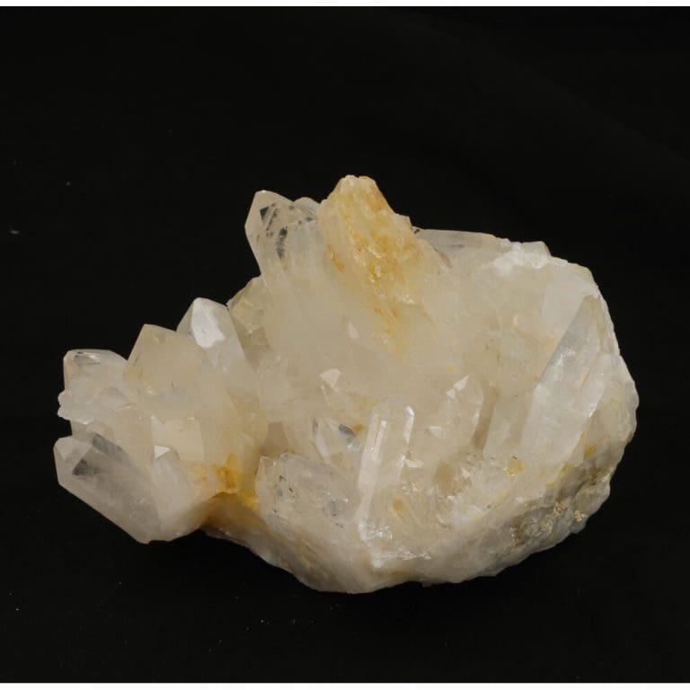 Bergkristal cluster van 13cm uit Brazilië met heldere kristallen