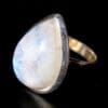 Witte maansteen ring in zilver
