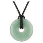 Groene aventurijn donut hanger 30mm aan zwart koord