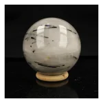Fraaie toermalijnkwarts bol met diameter van 69mm