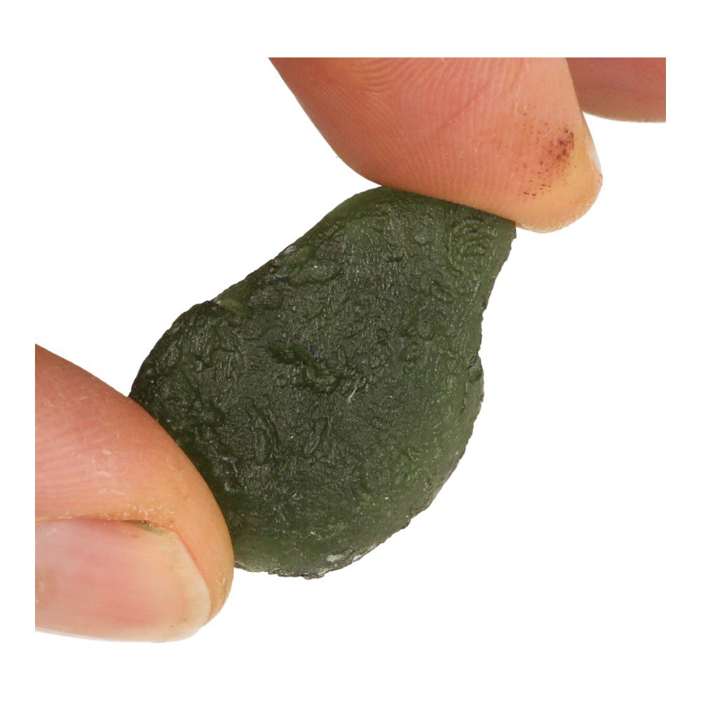 Fraai bol stukje moldaviet van 7,7 gram en 3cm lang uit Tjechie - in de hand