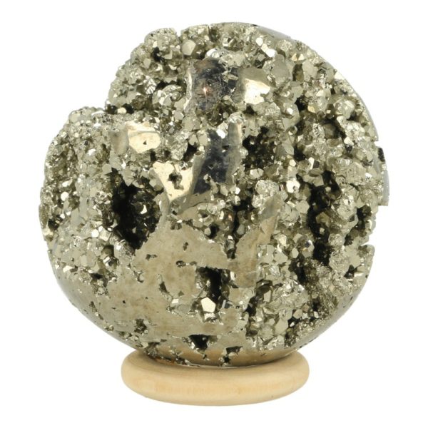 Leuke pyriet bol vol met holtes en kristallen met een diameter van 59mm op houten ring
