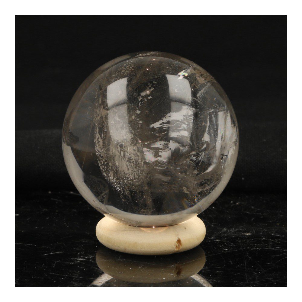A-kwaliteit heldere bergkristal bol met diameter van 4cm op houten ring, voorbeeld nr5