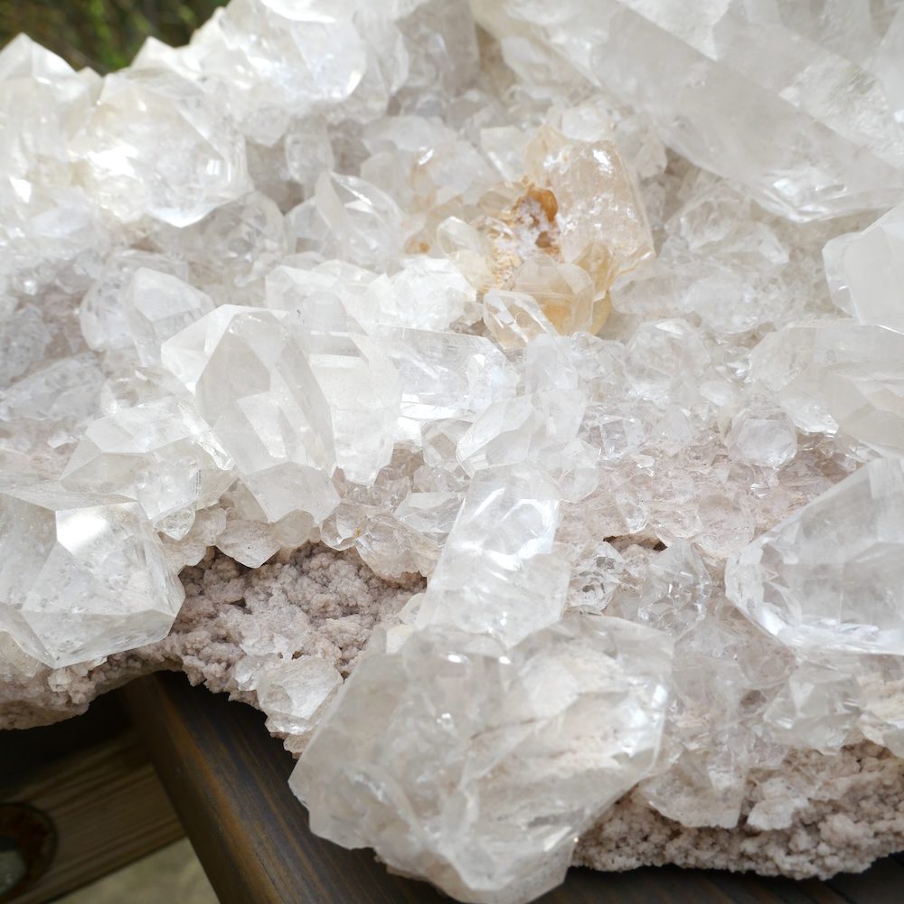 Topkwaliteit bergkristal cluster XXL uit Brazilië - detail 4
