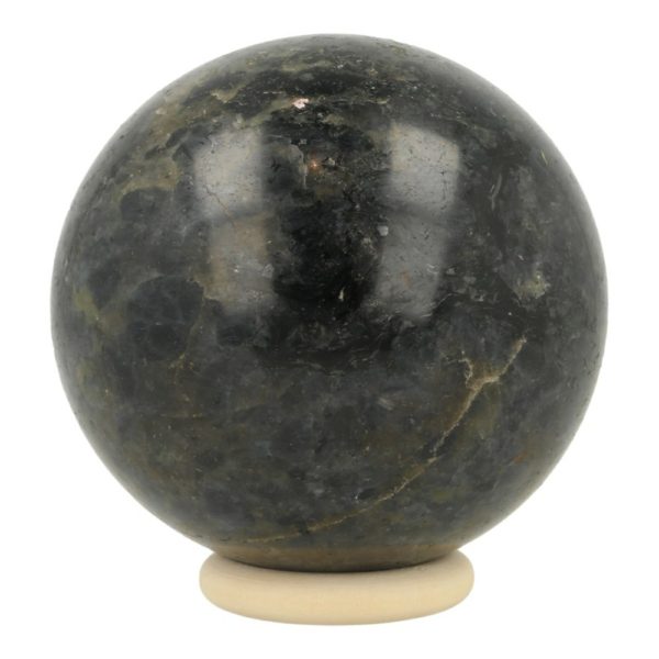 Zeldzame ioliet bol met donkerblauwe ioliet uit Madagaskar en een diameter van 77mm