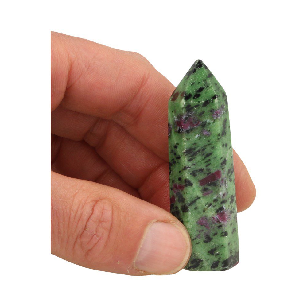 Mooie robijn in zoisiet toren van circa 68mm hoog - in hand