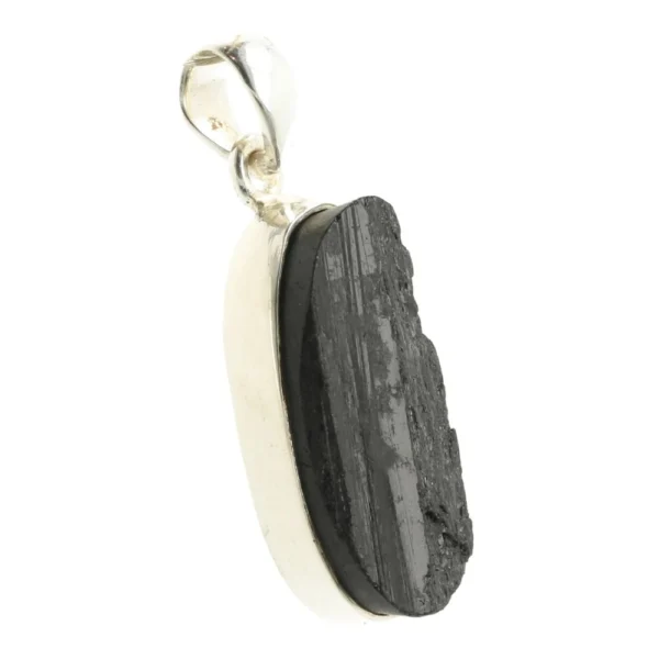 Mooie ovalen zwarte toermalijn hanger in zilver nr6