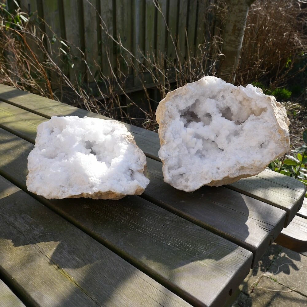 Bergkristal geode XL 'nr1'