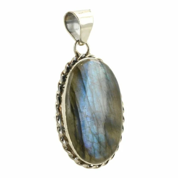 Labradoriet hanger in zilver met mooie rand en flash LA14