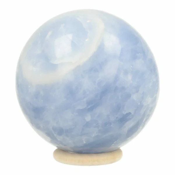 Mooie blauwe calciet bol met diameter van 71mm op houten ring