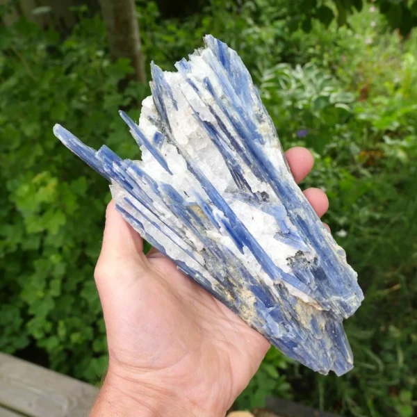 Prachtige blauwe kyaniet in kwarts groot nr5 uit Brazilië