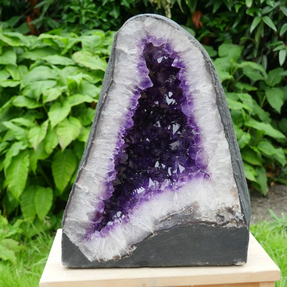 Amethist geode A-kwaliteit 24kg