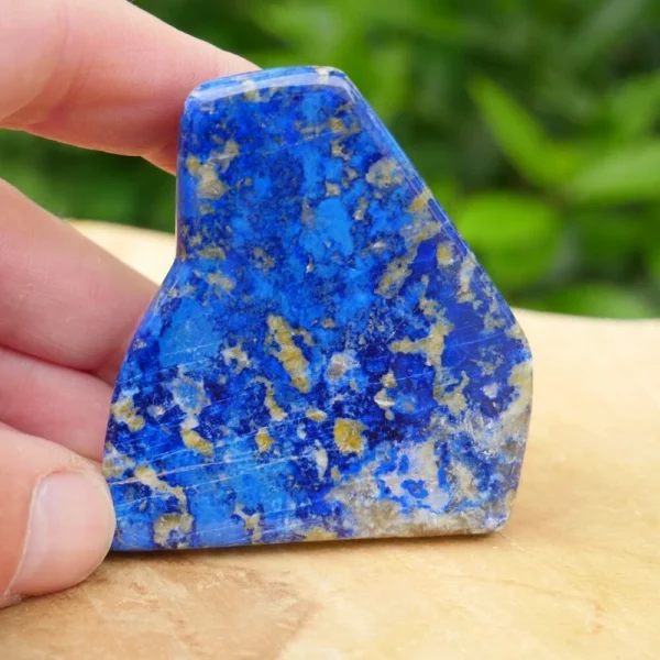 Prachtige lapis lazuli gepolijste vorm van 65mm hoog