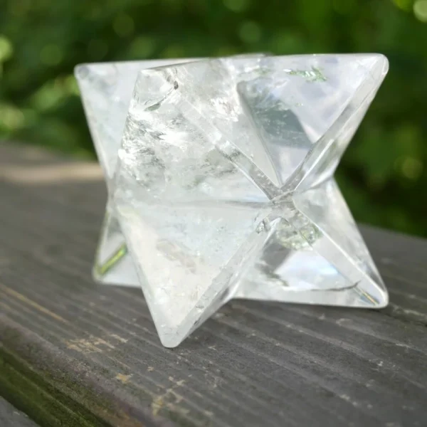 Fraaie heldere bergkristal merkaba van 5cm breed