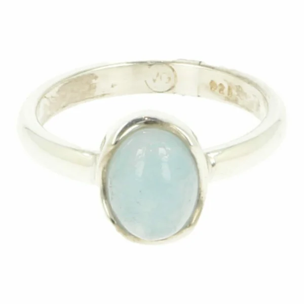 Fraaie aquamarijn ring met een aquamarijn van 10 x 6mm in zilver