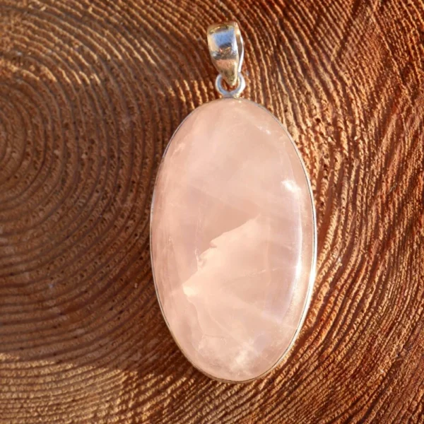 Fraaie grote rozenkwarts hanger in zilver 'nr10' van bijna 5cm hoog
