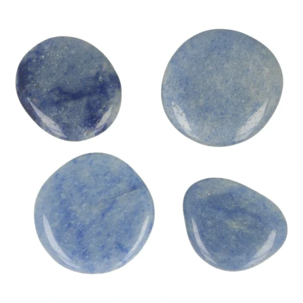 Fijne blauwe kwarts zaksteen van 4-4,5cm lang en 1cm dik