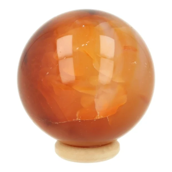 Rode carneool bol met diameter van 4cm op houten ring 'nr1'