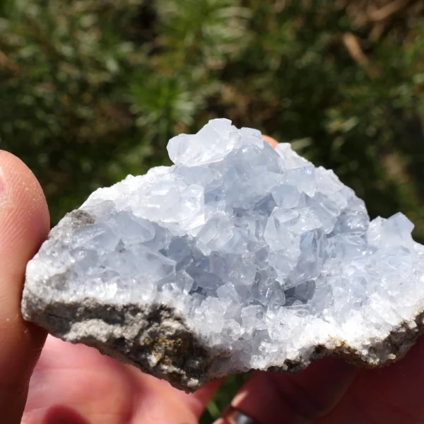 Fraaie heldere celestien ruw nr9 met mooie vorm