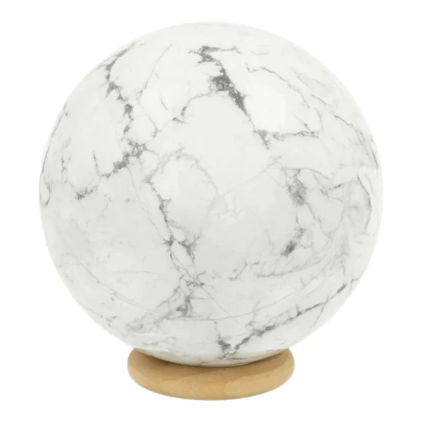 Fijne wit met grijs geaderde howliet bol met diameter van 67mm