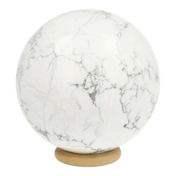 Fraaie witte howliet bol met diameter van 71mm op houten ring