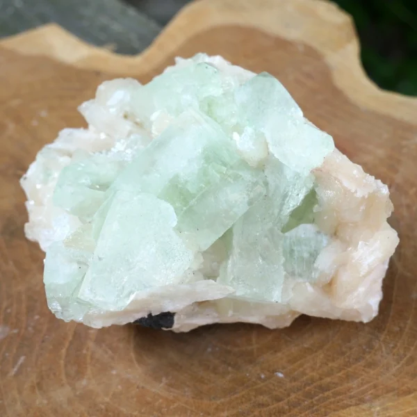 Mooi groene apofyliet met roze stilbiet cluster nr7 uit India