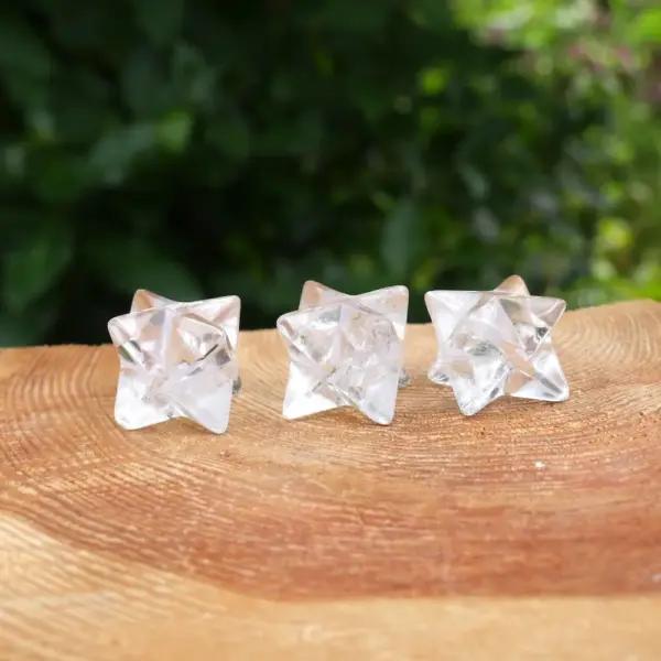 Leuke kleine bergkristal merkaba van 17mm