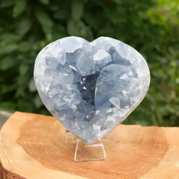 Fraai celestien hart van 10cm breed met mooie kristallen