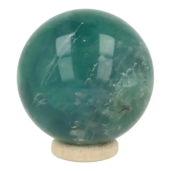 Mooie groene fluoriet bol met diameter van 50mm op houten ring