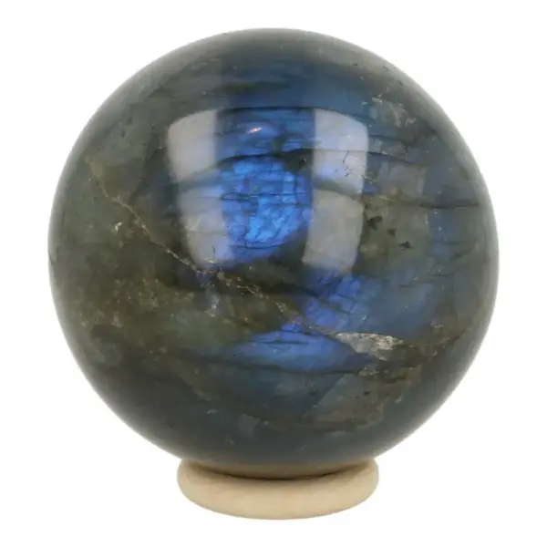 Fraaie labradoriet vol met grote blauwe flash en een diameter van 63mm