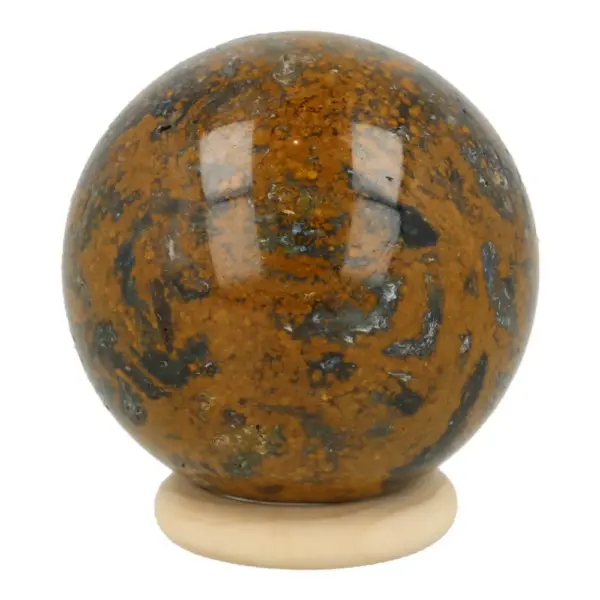 Mooi pietersiet bol met diameter van 45mm op houten ring